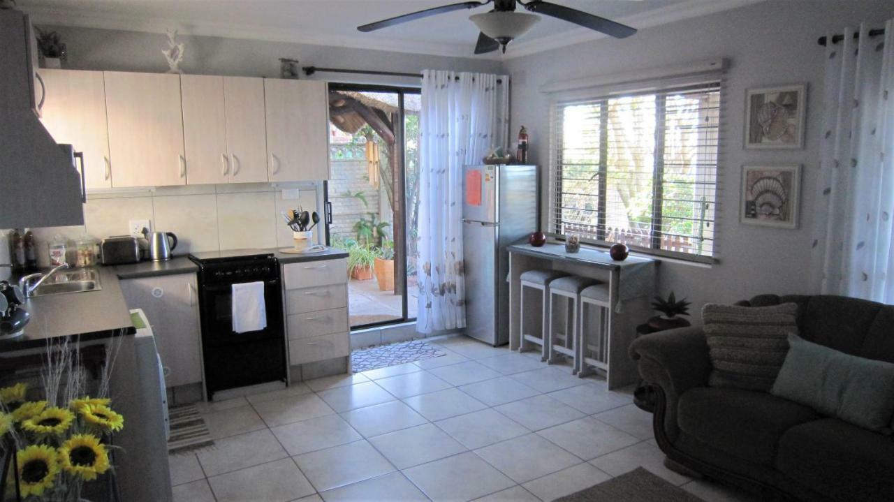 See Rus Self Catering Unit In Westbrook Kzn Private Neat And Cosy Exterior photo
